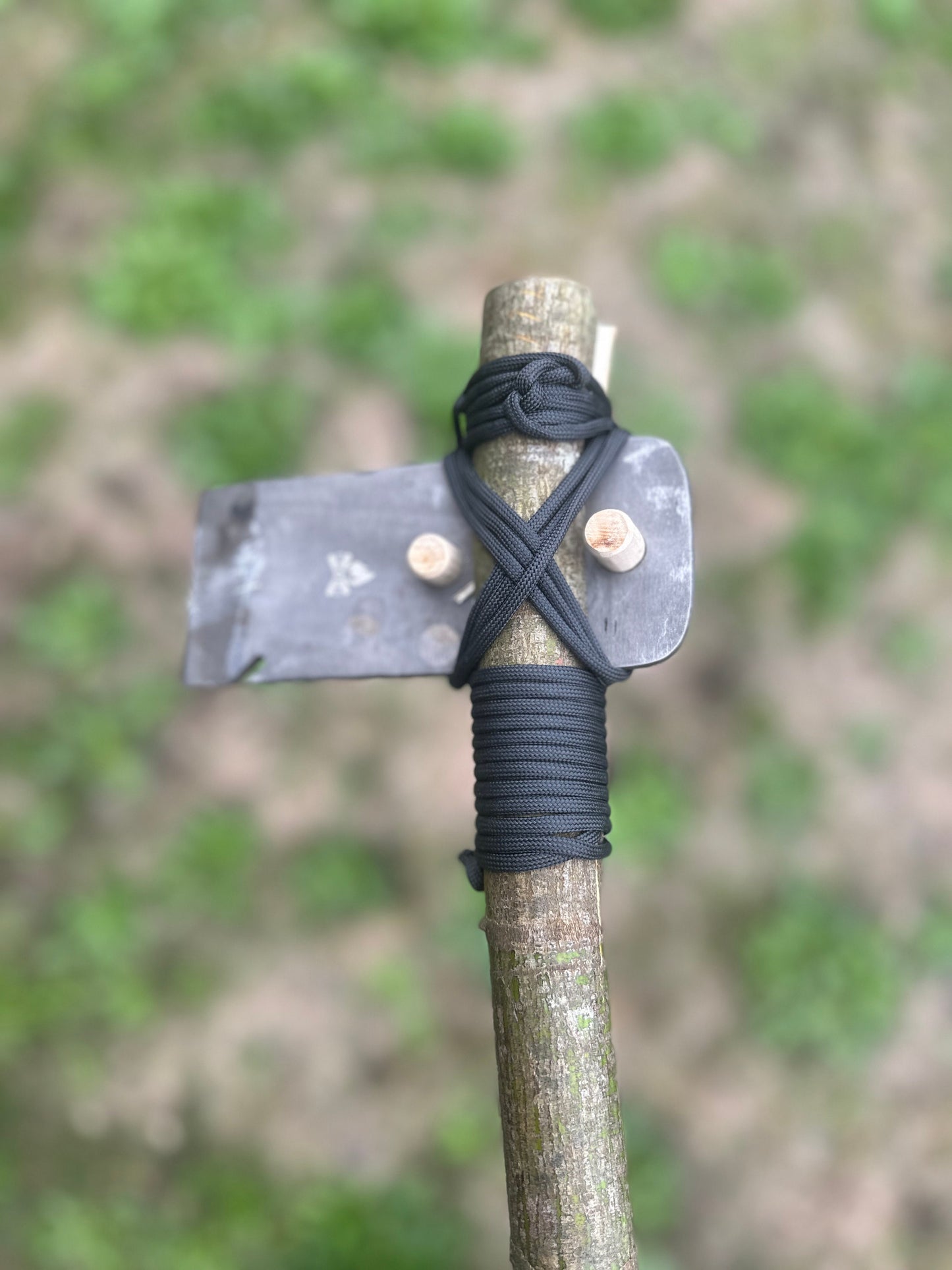 KOR Survival Axe head with leather Sheath (Paracord and wedges)
