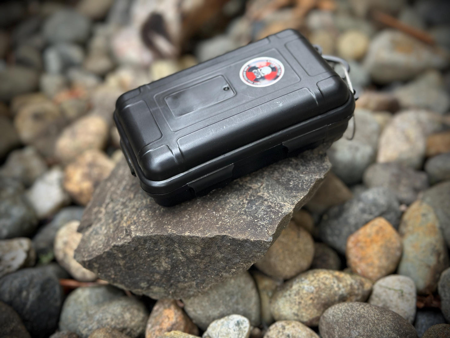 Compact Survival Kit with Battle Bracelet