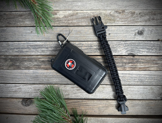 Compact Survival Kit with Battle Bracelet